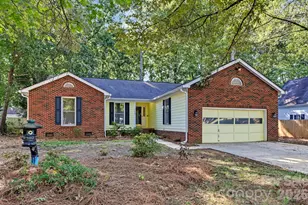 13820 Portpatrick Ln, Matthews, NC 28105 - Photo 1