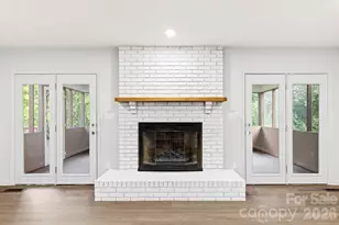 1079 Dupont Rd, Hendersonville, NC 28739 - Photo 11