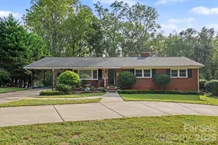 1910 Wildwood Rd, Gastonia, NC 28052 - Photo 1