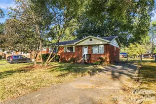4629 Monmouth Dr, Charlotte, NC 28269 - Photo 1