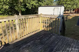 1025 29th St Pl NE, Conover, NC 28613 - Photo 13