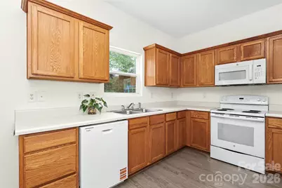 3833 Catawba Creek Drive, Gastonia, NC 28056 - Photo 11