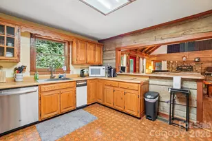988 English Ridge Dr, Mars Hill, NC 28754 - Photo 15