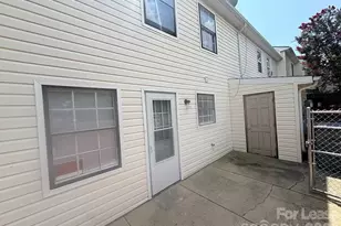 11008 Hunter Trail Ln, Charlotte, NC 28226 - Photo 15