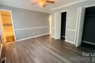 11008 Hunter Trail Ln, Charlotte, NC 28226 - Photo 5