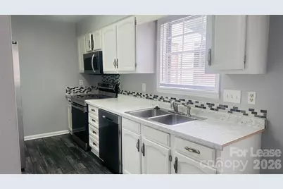 11008 Hunter Trail Lane, Charlotte, NC 28226 - Photo 3