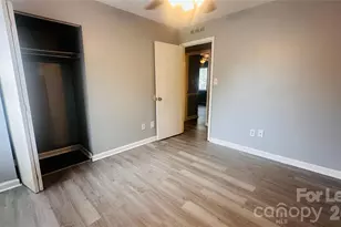11008 Hunter Trail Ln, Charlotte, NC 28226 - Photo 9