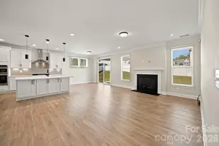 2020 Embassy Ct, Charlotte, NC 28213 - Photo 17