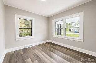 113 Mountain View St, Morganton, NC 28655 - Photo 13
