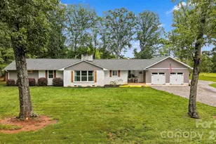 118 Chestnut Oak Rd, Union Grove, NC 28689 - Photo 3