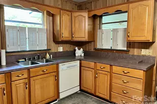 521 Courtney Ln, Matthews, NC 28105 - Photo 13