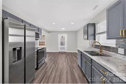2629 Stream Bank Drive, Charlotte, NC 28269 - Photo 19