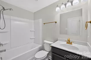 2629 Stream Bank Dr, Charlotte, NC 28269 - Photo 11