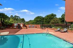 1300 Queens Rd, Charlotte, NC 28207 - Photo 21