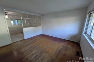 9226 Feldbank Dr, Charlotte, NC 28216 - Photo 3