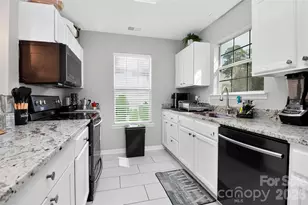 5906 Country Walk Dr, Charlotte, NC 28212 - Photo 13