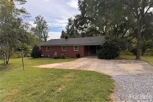1167 Piedmont Rd, Morganton, NC 28655 - Photo 1