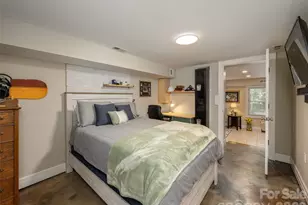 275 S Rugby Rd, Hendersonville, NC 28791 - Photo 29