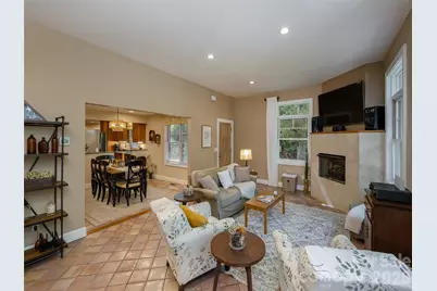 275 S Rugby Road, Hendersonville, NC 28791 - Photo 7