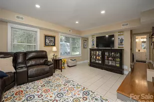 275 S Rugby Rd, Hendersonville, NC 28791 - Photo 27