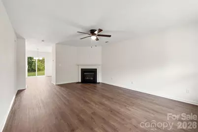 2824 Easton Knoll Drive, Dallas, NC 28034 - Photo 3