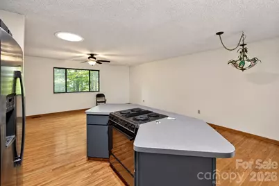8 Shadywood Circle, Asheville, NC 28803 - Photo 5