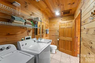 355 Oak Ridge Ln, Whittier, NC 28789 - Photo 23
