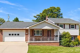 106 Mohican Trail, East Flat Rock, NC 28726 - Photo 1