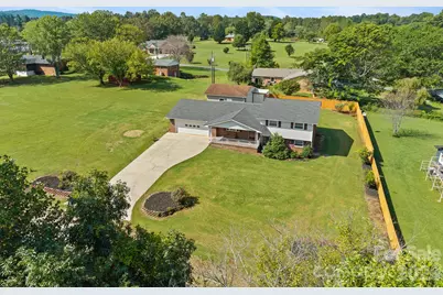 106 Mohican Trail, East Flat Rock, NC 28726 - Photo 33