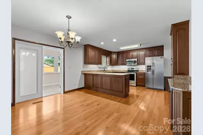 106 Mohican Trail, East Flat Rock, NC 28726 - Photo 7