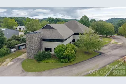 301 Np and L Loop, Franklin, NC 28734 - Photo 3