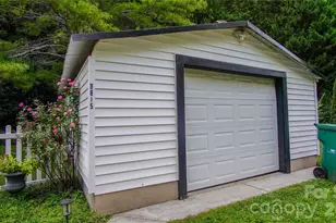 1815 Longbottom Rd, McGrady, NC 28649 - Photo 41
