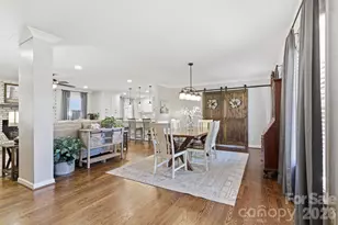 8317 Fallsdale Dr, Charlotte, NC 28214 - Photo 7