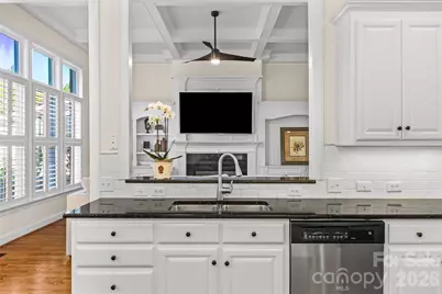 7640 Quail Park Drive, Charlotte, NC 28210 - Photo 11