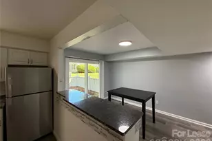 8526 Castle Pine Ct, Charlotte, NC 28226 - Photo 5