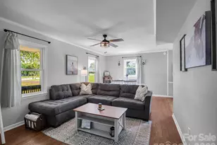 123 Strawberry Dr, Inman, SC 29349 - Photo 5