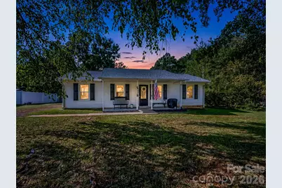 123 Strawberry Drive, Inman, SC 29349 - Photo 1
