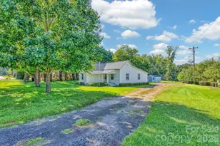 1704 Carolina Country Club Rd, Spartanburg, SC 29306 - Photo 3