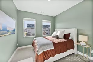 9722 Munsing Dr, Charlotte, NC 28269 - Photo 17