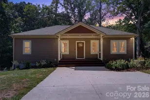 131 Ridge Rd, Candler, NC 28715 - Photo 1