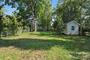 447 E Woodlawn Rd, Charlotte, NC 28209 - Photo 17