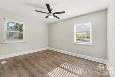 447 E Woodlawn Road, Charlotte, NC 28209 - Photo 11