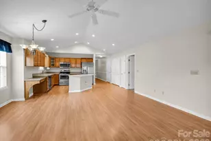 13 Gray Wolf Ln, Hendersonville, NC 28792 - Photo 5
