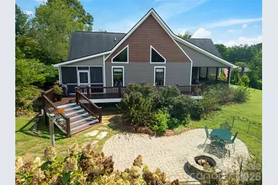 90 S Oaklawn Avenue, Brevard, NC 28712 - Photo 7