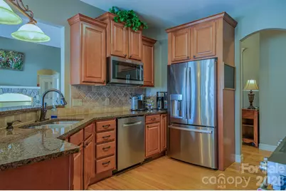 3975 Plantation Drive, Morganton, NC 28655 - Photo 9