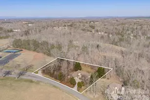 3975 Plantation Dr, Morganton, NC 28655 - Photo 45