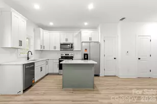 512 516 520 Carolyn Ln, Charlotte, NC 28213 - Photo 19