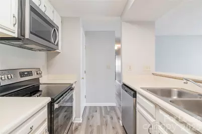 1624 Arlyn Circle #D, Charlotte, NC 28213 - Photo 7