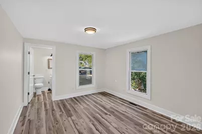 216 N Vance Street, Gastonia, NC 28052 - Photo 5