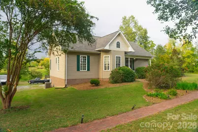 155 4th Avenue NE, Catawba, NC 28609 - Photo 3
